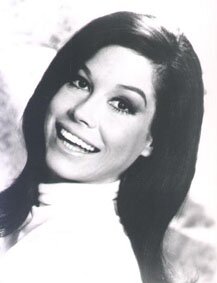 Mary Tyler Moore Mary Richards "The Mary Tyler Moore Show" Laura Petrie "The Dick Van Dyke Show"